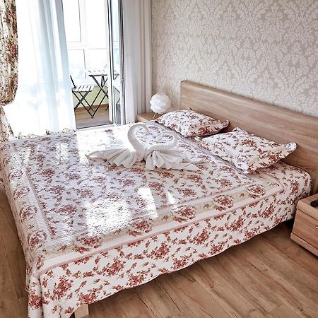 City Center Lux Family Apartment Vinnytsia Bagian luar foto