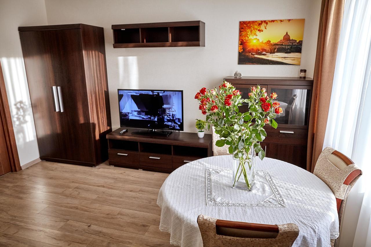 City Center Lux Family Apartment Vinnytsia Bagian luar foto